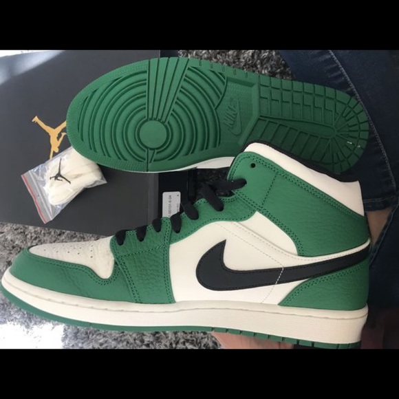 Jordan 1 - Picture 2 of 3